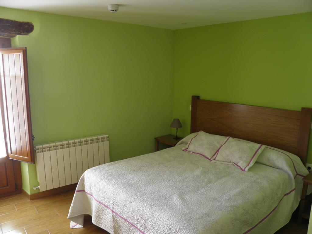 Apartamentos Turisticos Peñafiel Zimmer foto
